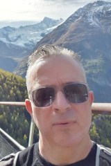 NOVL - Author image of Kevin Wignall