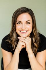 Photo of Paula Faris